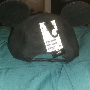 H&M Accessories - Mickey ears snapback🐭 H&M Accessories - Mickey ears snapback🐭